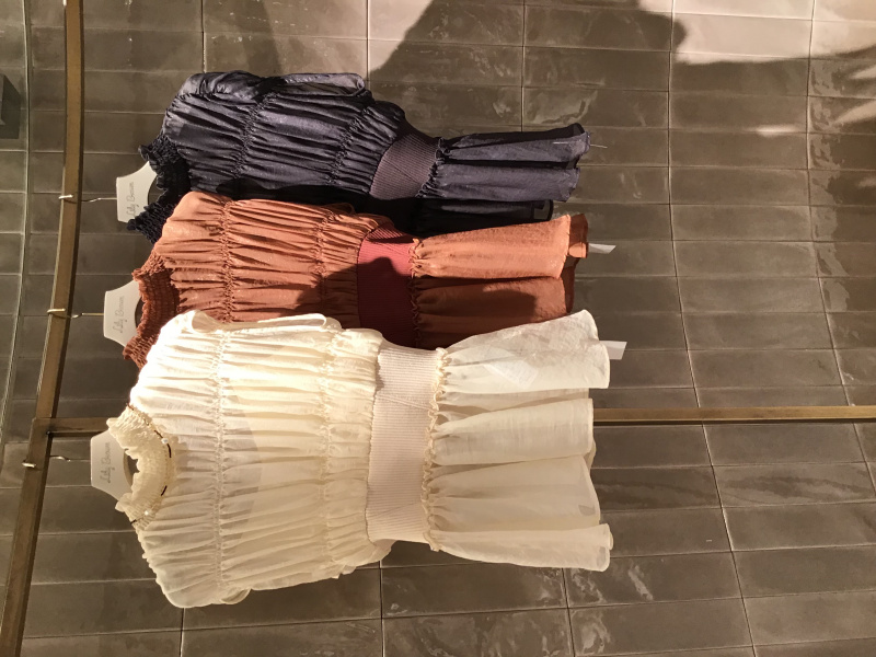 最終値下げ 新品 LILY BROWN ウエストリブシャーリングトップス 光沢