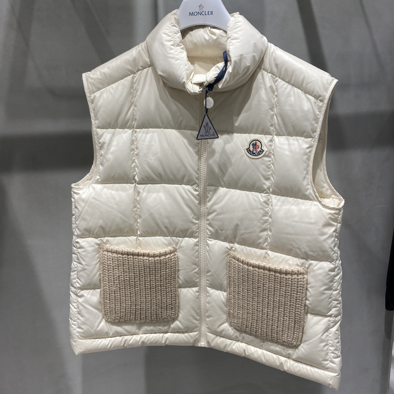 Moncler Granesベスト 関税込 ショップニュース｜EST エスト｜大阪・梅田のショッピングモール
