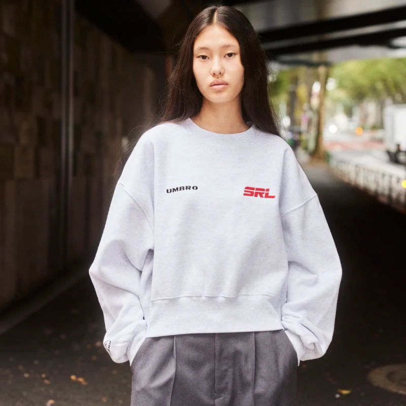 UMBRO x SRL LOGOスウェットプルオーバー UMBRO x SRL LOGOスウェットプルオーバー