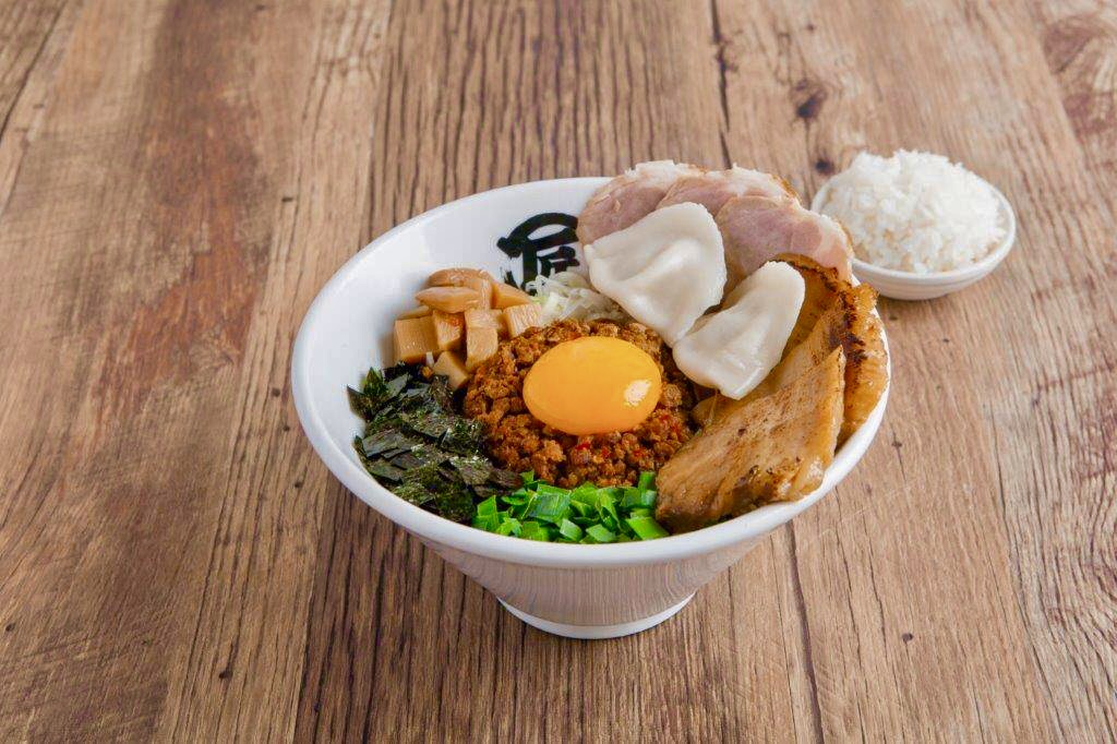 麺ゃ マルショウ フードホール Est エスト 大阪 梅田のショッピングモール 麺ゃ マルショウ フードホール Est エスト 大阪 梅田のショッピングモール