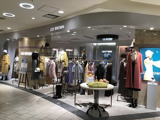 リリー ブラウン｜EST エスト｜大阪・梅田のショッピングモール