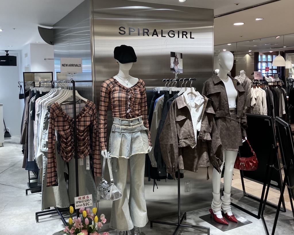 スパイラルガール｜EST エスト｜大阪・梅田のショッピングモール