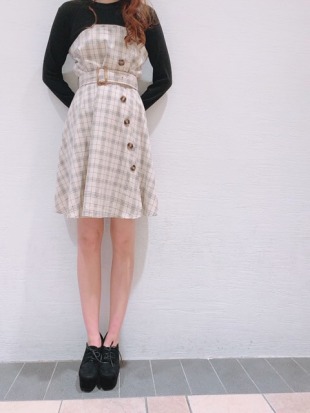 ワンウェイ グラマラス コーディネイト情報 Est エスト 大阪 梅田のショッピングモール