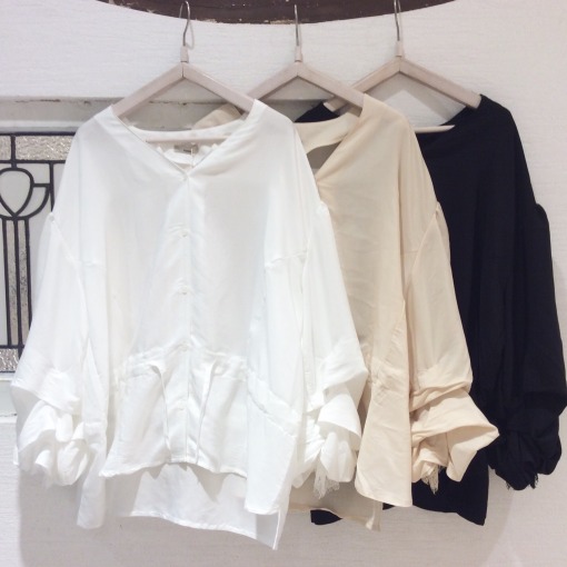 商品情報 袖タックボリュームブラウス Est エスト 大阪 梅田のショッピングモール