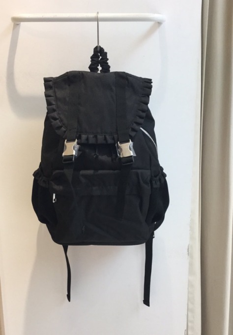 商品情報 フリルバックパック Est エスト 大阪 梅田のショッピングモール