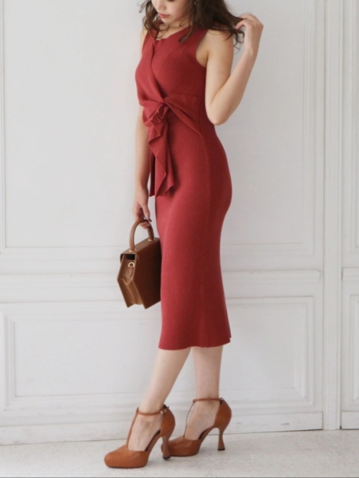 商品情報 ウエストマークノースリーブタイトワンピ Est エスト 大阪 梅田のショッピングモール