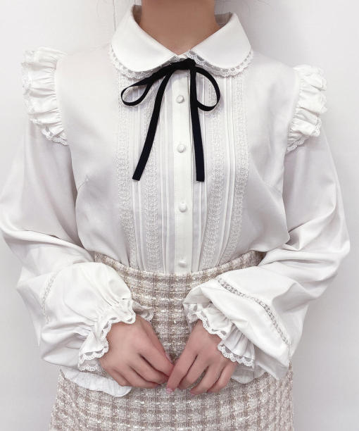 商品情報 肩フリルブラウス Est エスト 大阪 梅田のショッピングモール