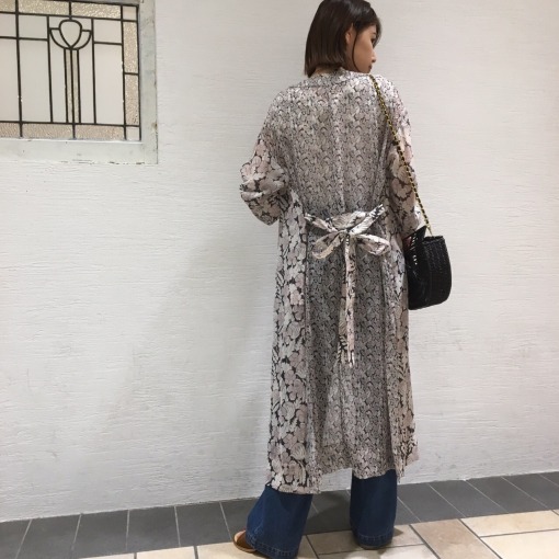 商品情報 フラワープリントガウン Est エスト 大阪 梅田のショッピングモール